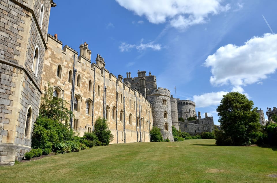 The 7 Best Windsor Castle Tours From London 🏰 [2025 Reviews] | World ...